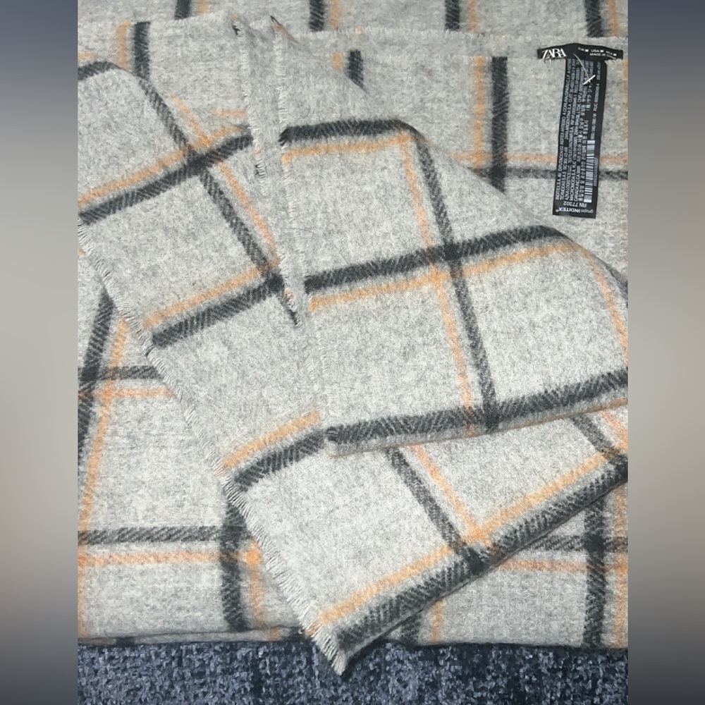 Zara oversized women woven scarf. One size fits all